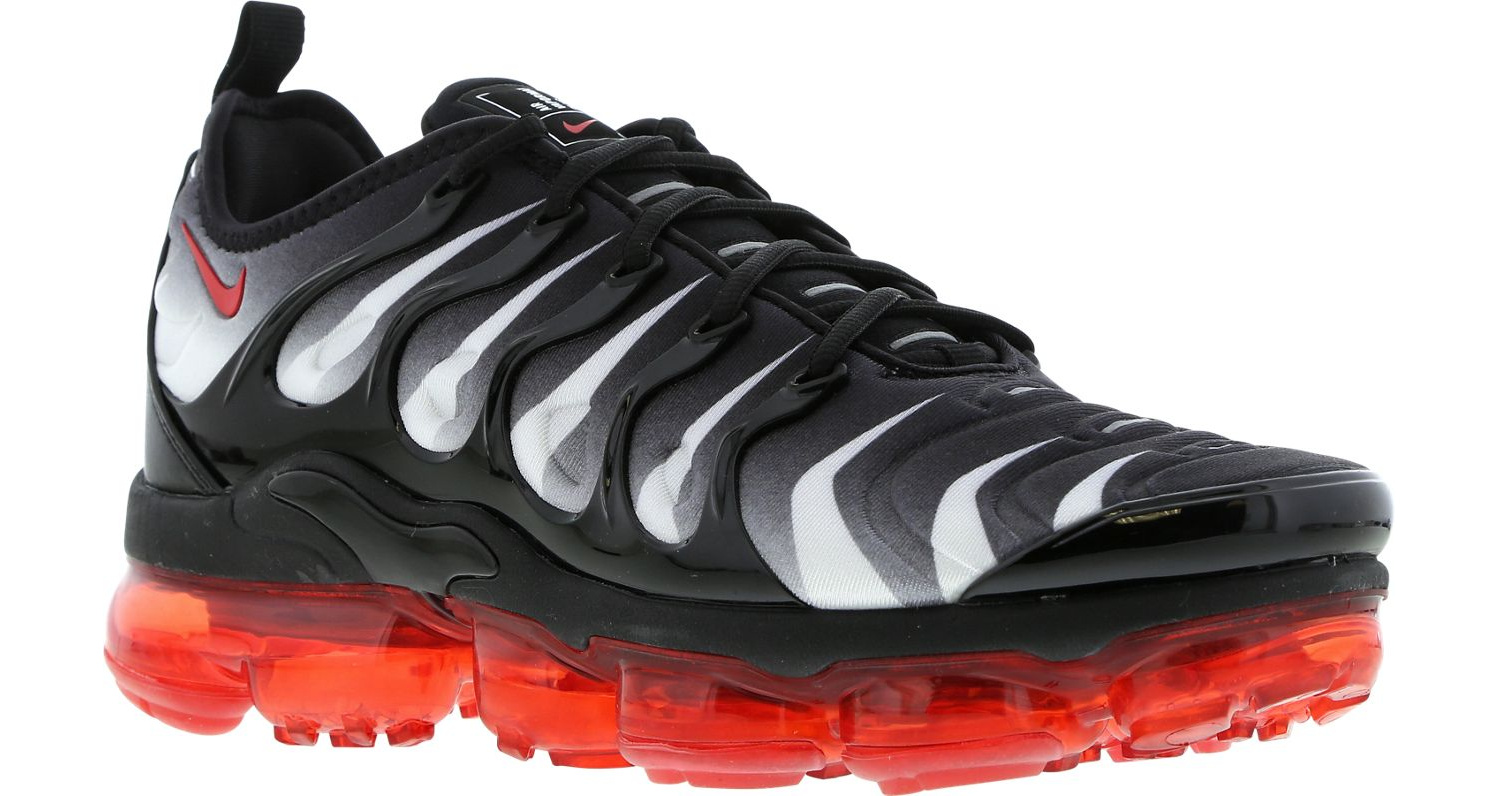 air vapormax plus black and red